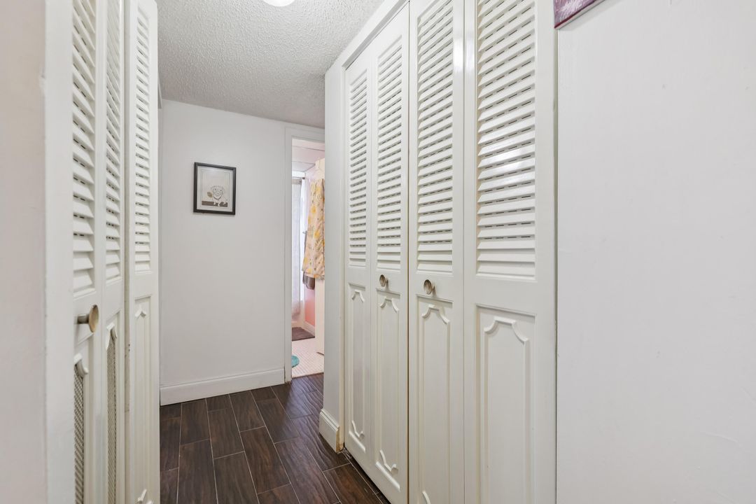 For Sale: $90,000 (2 beds, 2 baths, 1010 Square Feet)