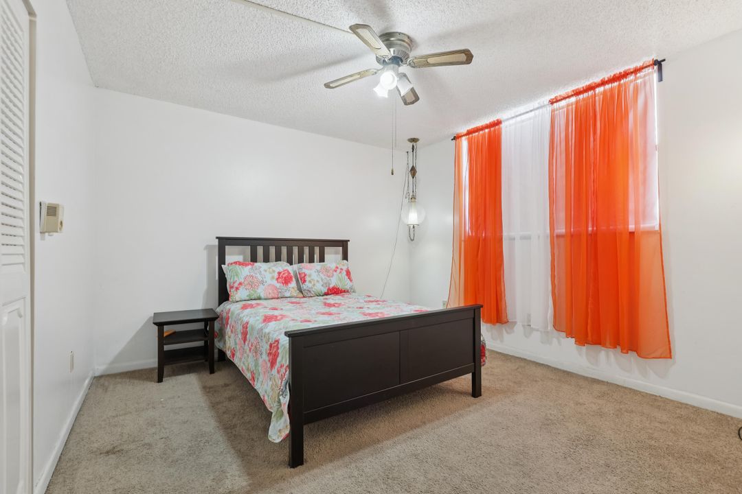 For Sale: $90,000 (2 beds, 2 baths, 1010 Square Feet)
