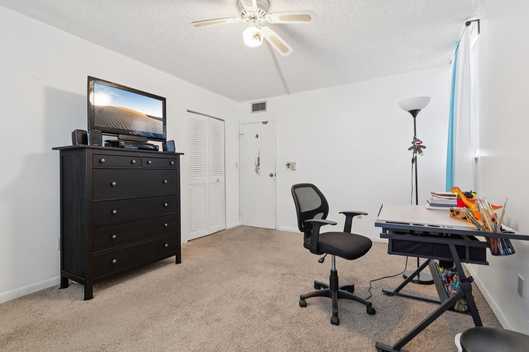 For Sale: $90,000 (2 beds, 2 baths, 1010 Square Feet)