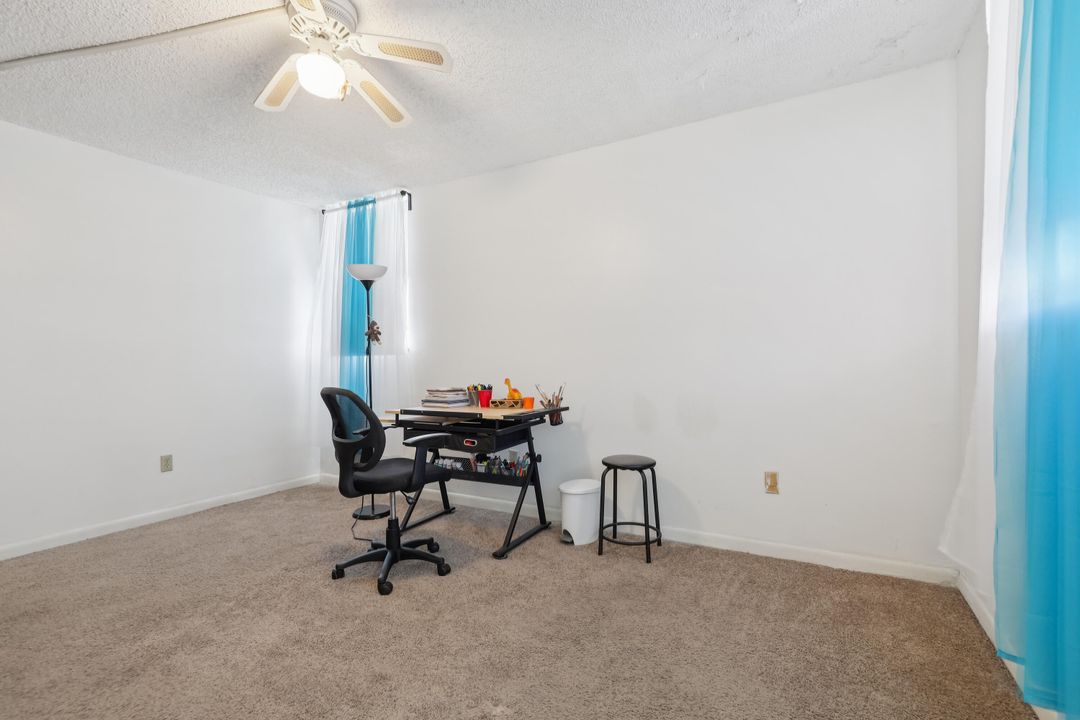For Sale: $90,000 (2 beds, 2 baths, 1010 Square Feet)