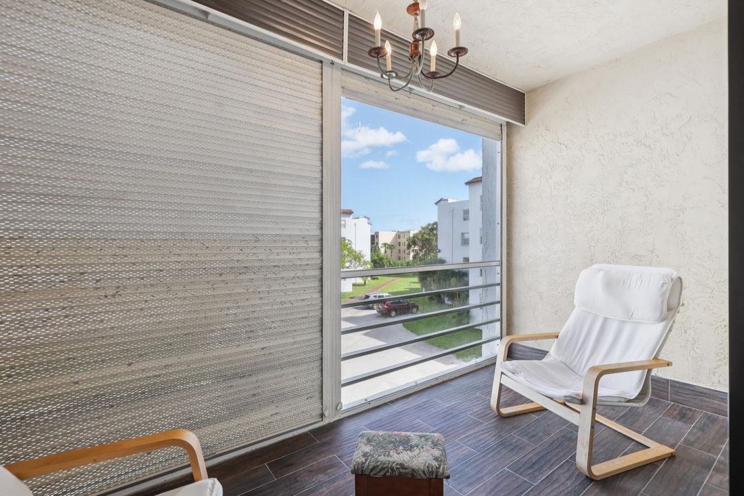 For Sale: $90,000 (2 beds, 2 baths, 1010 Square Feet)