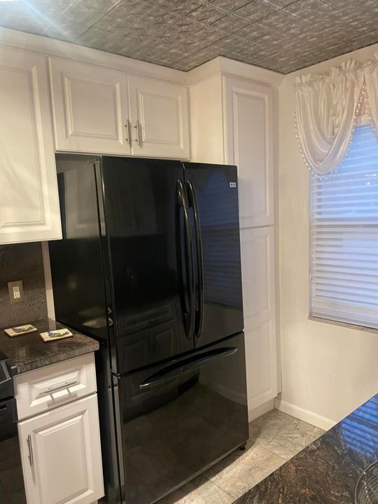 For Sale: $198,500 (2 beds, 2 baths, 1210 Square Feet)