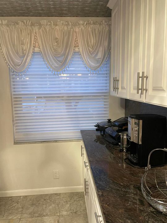 For Sale: $198,500 (2 beds, 2 baths, 1210 Square Feet)