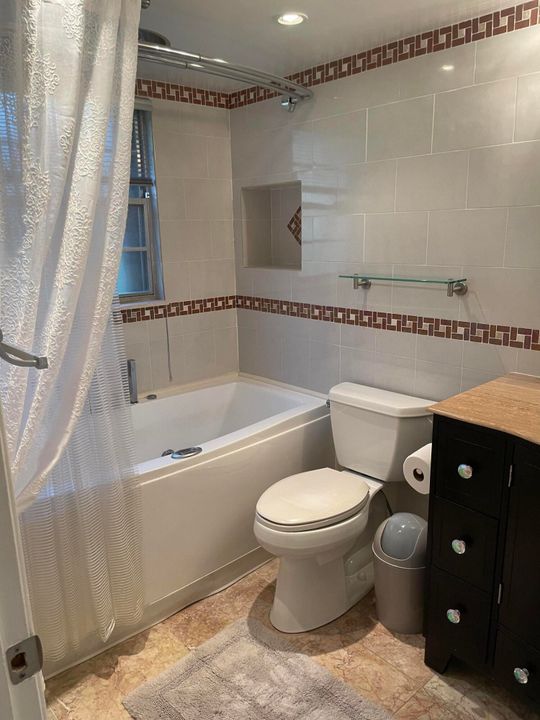 For Sale: $198,500 (2 beds, 2 baths, 1210 Square Feet)