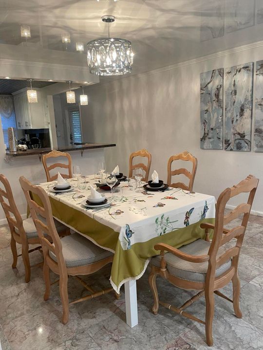 For Sale: $198,500 (2 beds, 2 baths, 1210 Square Feet)