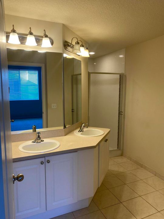 En Venta: $379,900 (2 camas, 2 baños, 1520 Pies cuadrados)