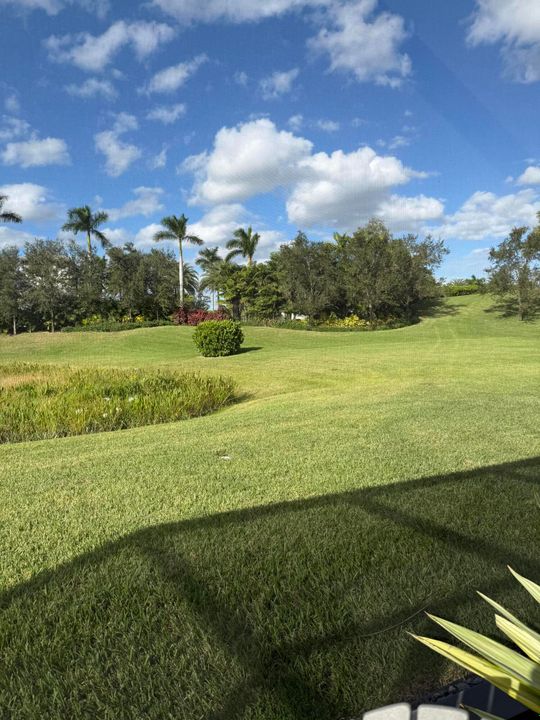 Activo con contrato: $1,595,000 (3 camas, 3 baños, 2735 Pies cuadrados)