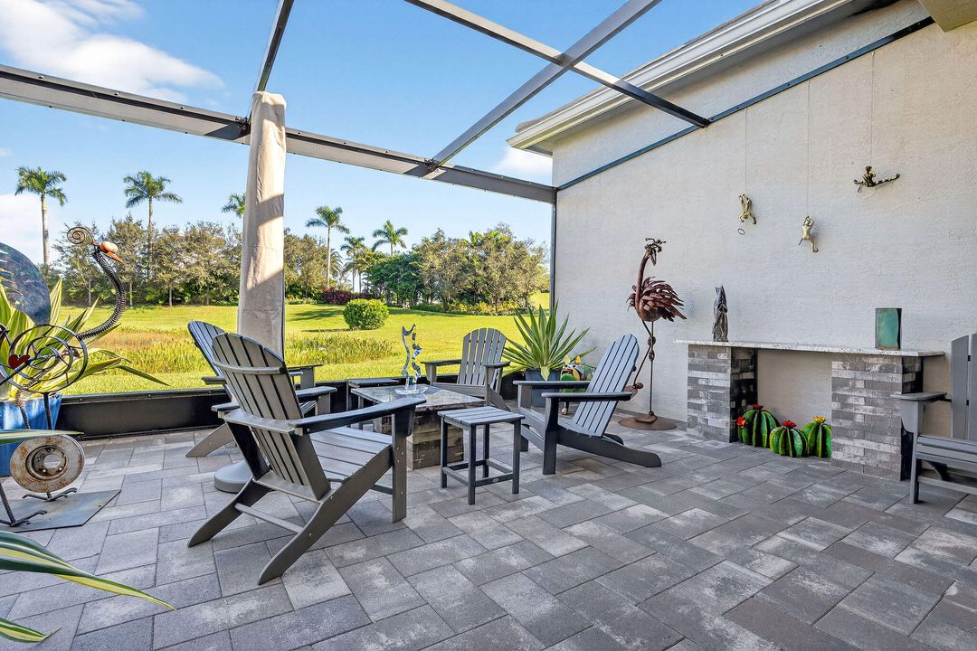 Activo con contrato: $1,595,000 (3 camas, 3 baños, 2735 Pies cuadrados)