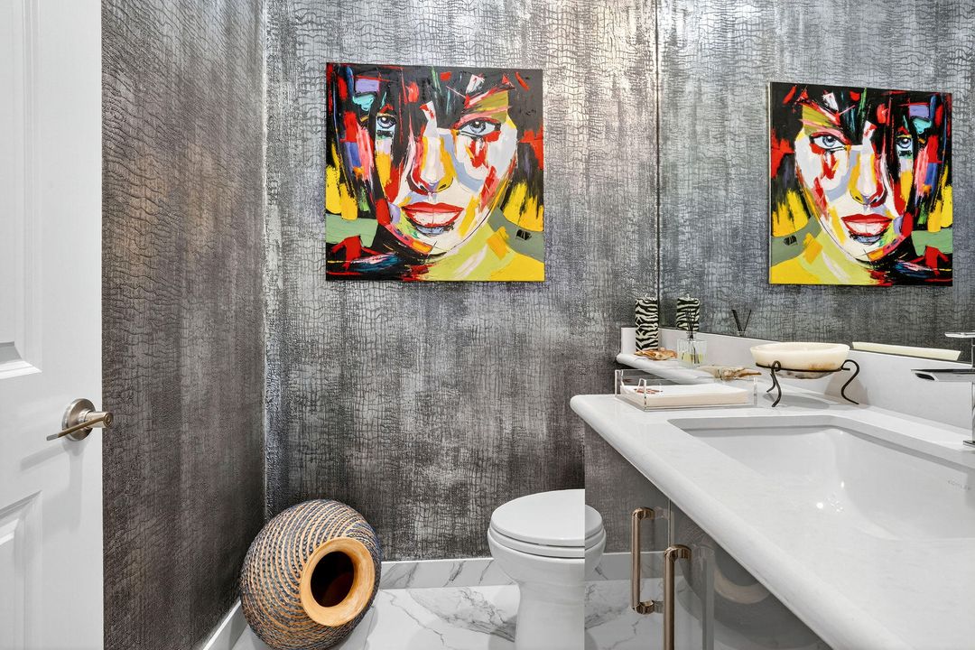 Activo con contrato: $1,595,000 (3 camas, 3 baños, 2735 Pies cuadrados)