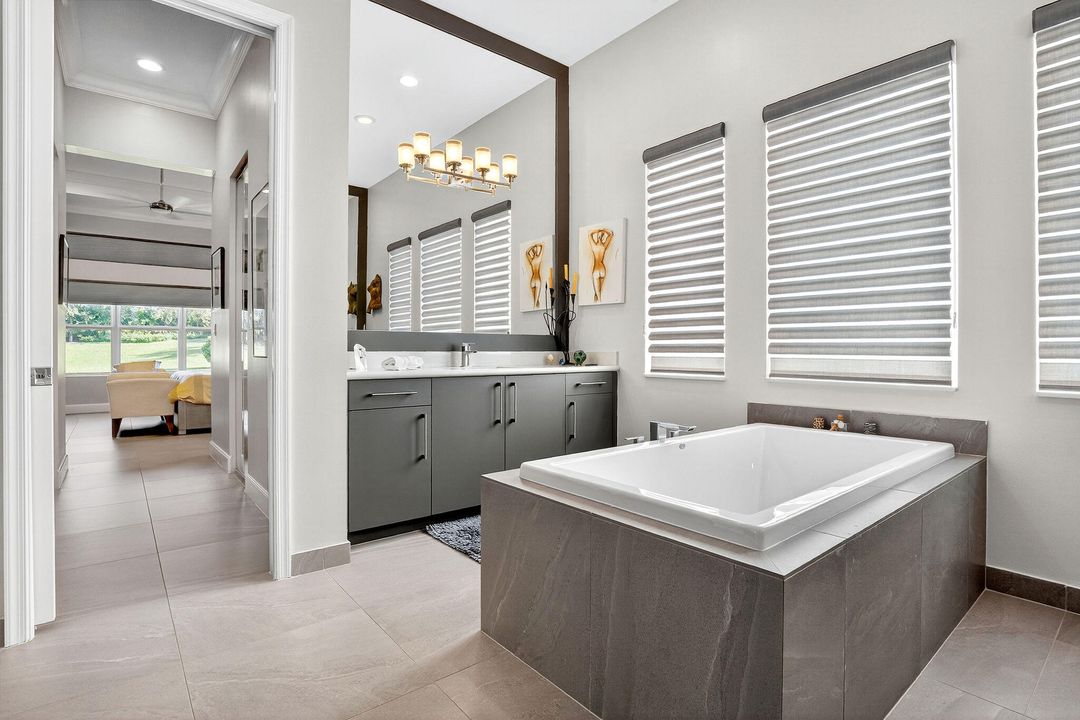 Activo con contrato: $1,595,000 (3 camas, 3 baños, 2735 Pies cuadrados)