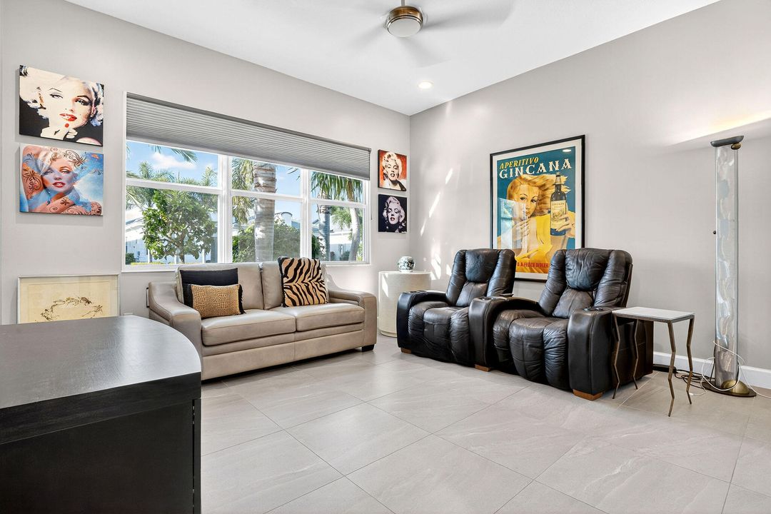 Activo con contrato: $1,595,000 (3 camas, 3 baños, 2735 Pies cuadrados)