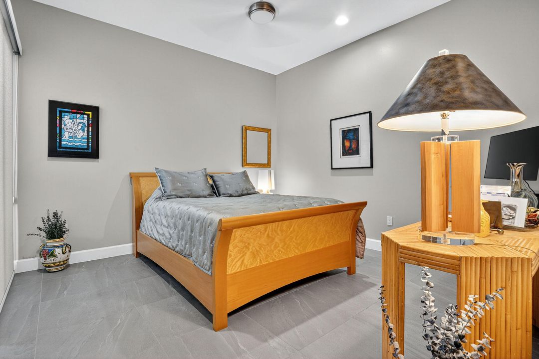 Activo con contrato: $1,595,000 (3 camas, 3 baños, 2735 Pies cuadrados)