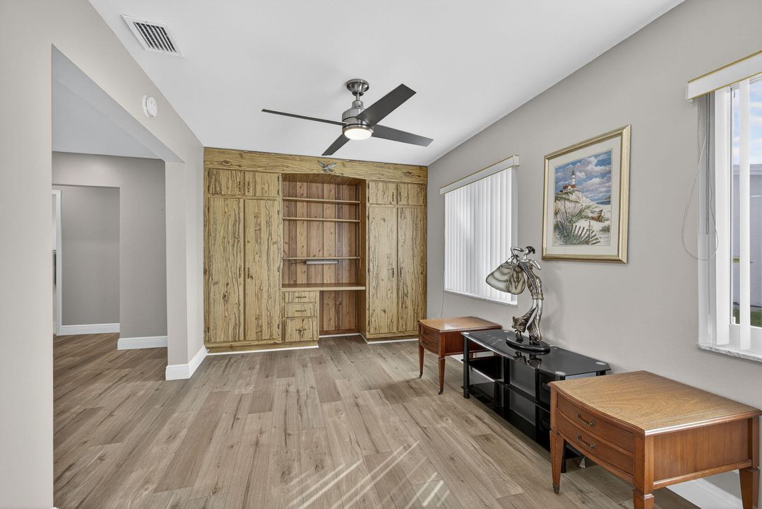 Active With Contract: $325,000 (2 beds, 2 baths, 1428 Square Feet)