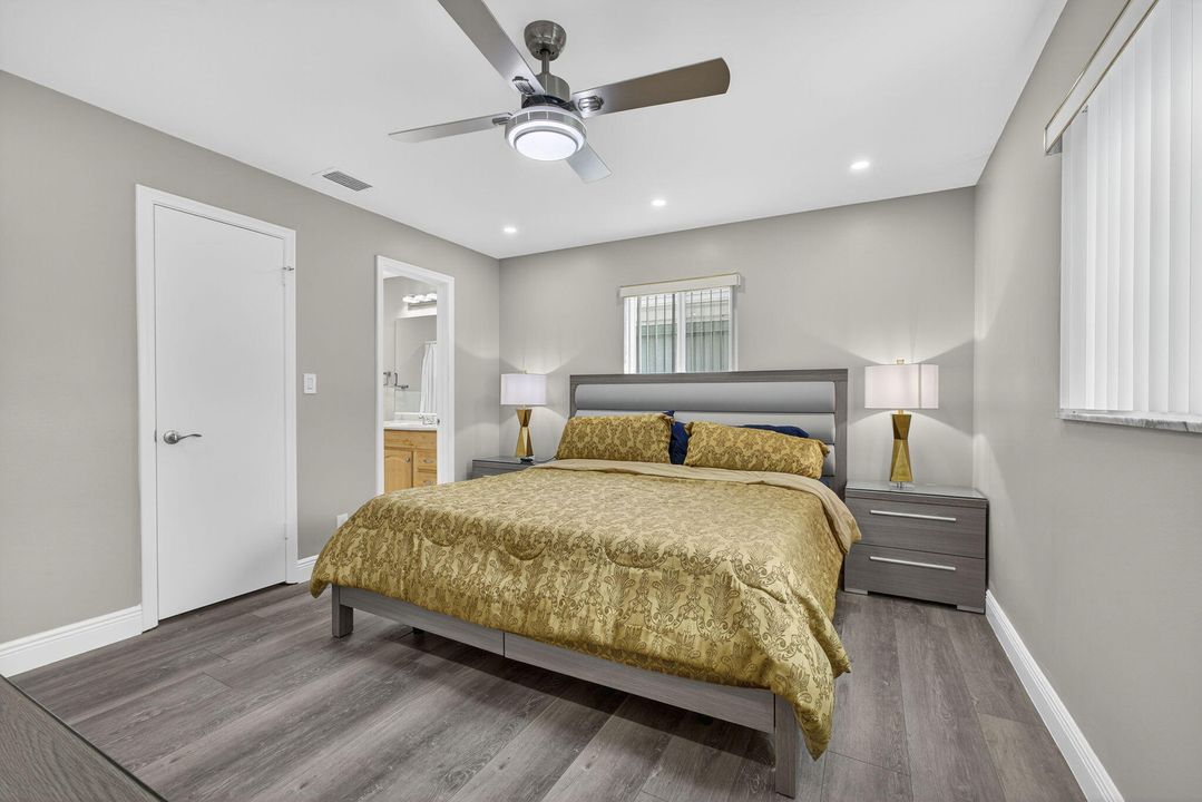 Active With Contract: $325,000 (2 beds, 2 baths, 1428 Square Feet)