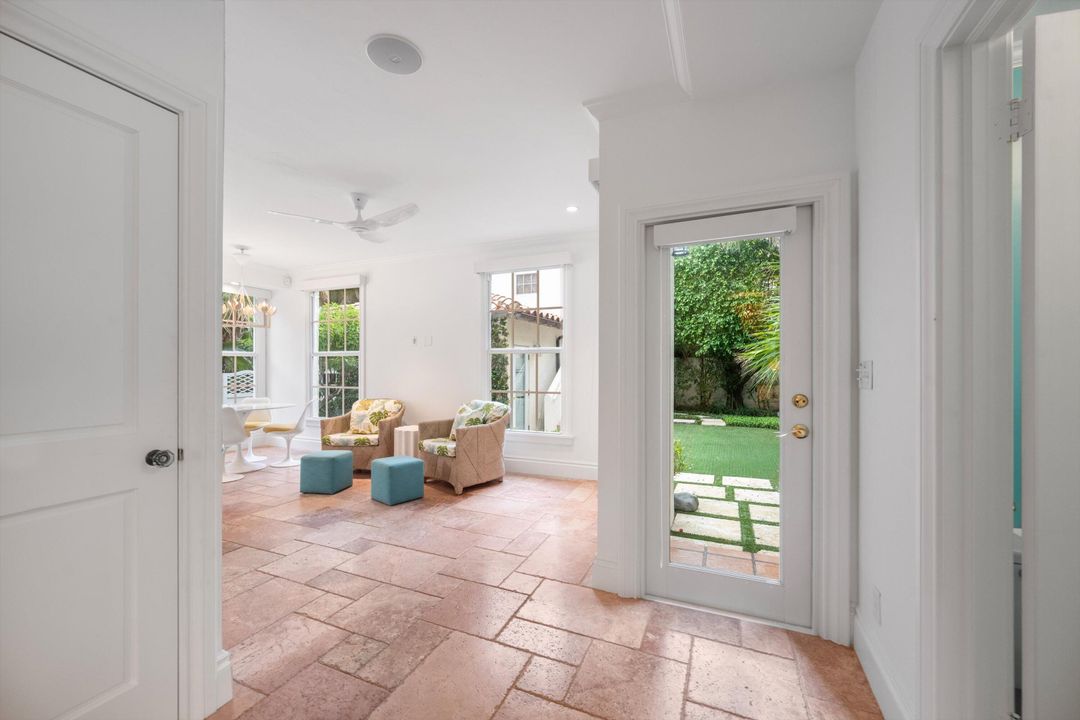 Active With Contract: $11,700,000 (4 beds, 4 baths, 3207 Square Feet)