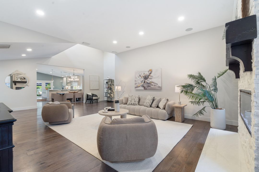 Active With Contract: $1,850,000 (4 beds, 3 baths, 3250 Square Feet)