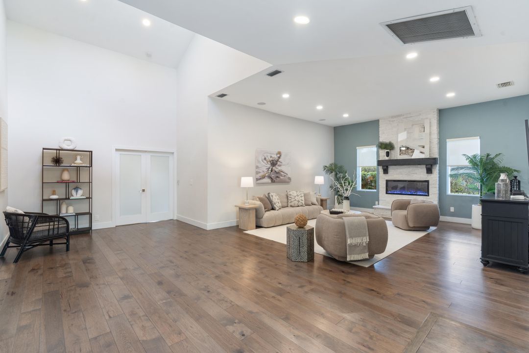 Active With Contract: $1,850,000 (4 beds, 3 baths, 3250 Square Feet)