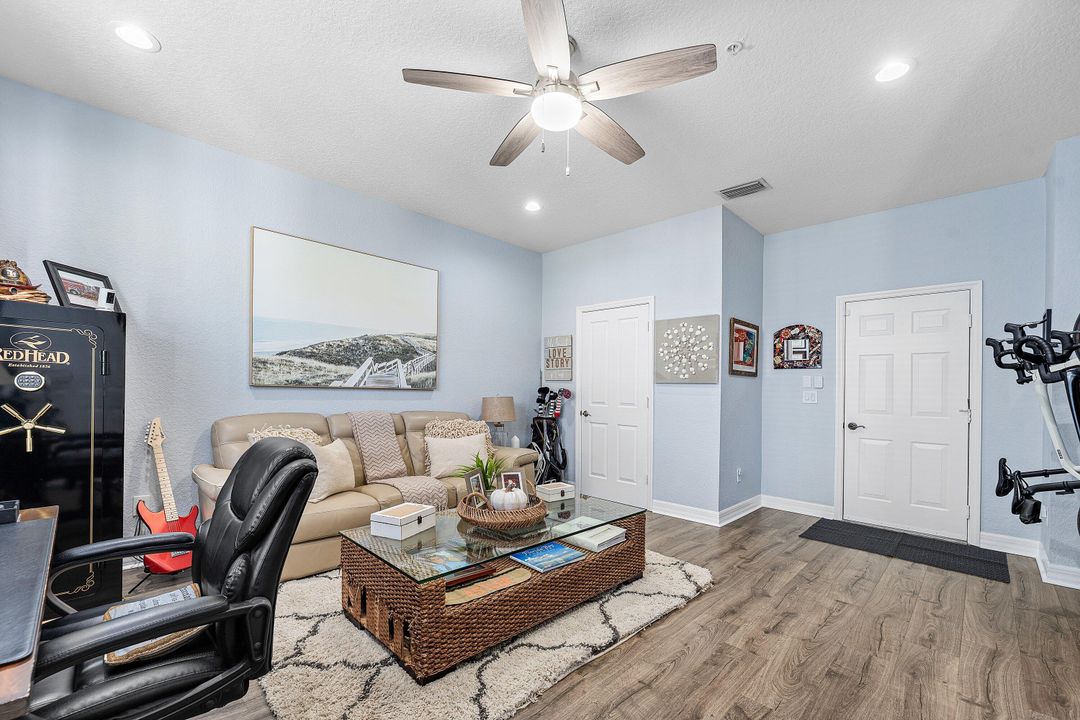 For Sale: $589,900 (3 beds, 2 baths, 1876 Square Feet)