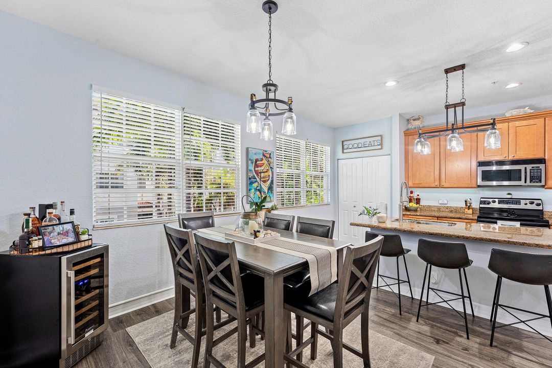 For Sale: $589,900 (3 beds, 2 baths, 1876 Square Feet)