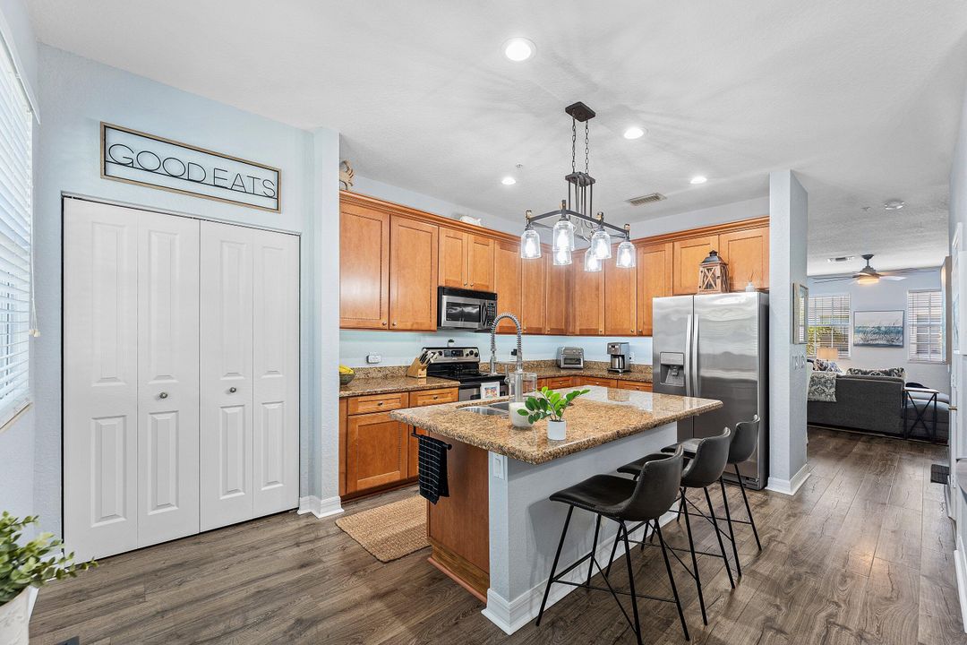 For Sale: $589,900 (3 beds, 2 baths, 1876 Square Feet)