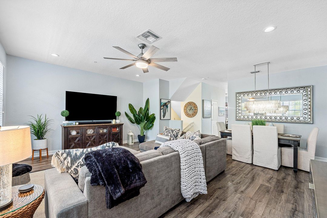 For Sale: $589,900 (3 beds, 2 baths, 1876 Square Feet)