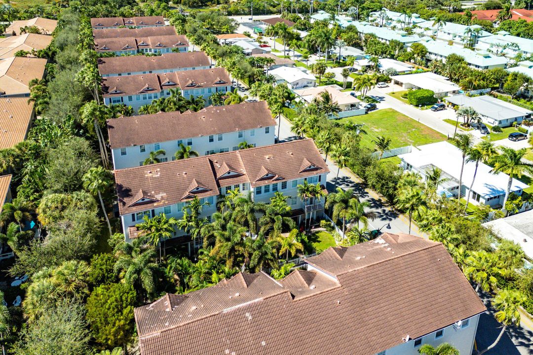 For Sale: $589,900 (3 beds, 2 baths, 1876 Square Feet)