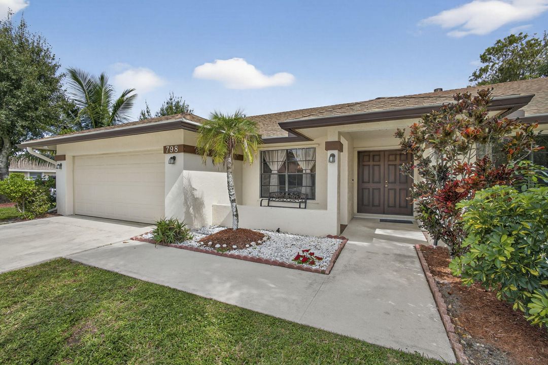 For Rent: $5,300 (4 beds, 2 baths, 2441 Square Feet)