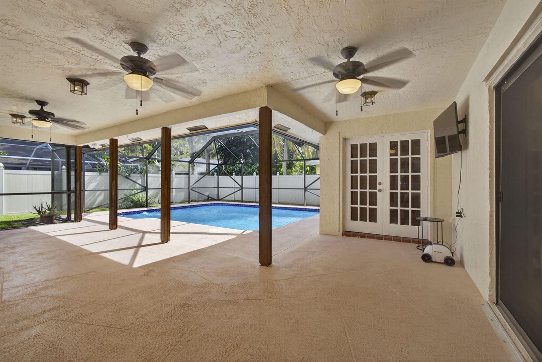 For Rent: $5,300 (4 beds, 2 baths, 2441 Square Feet)