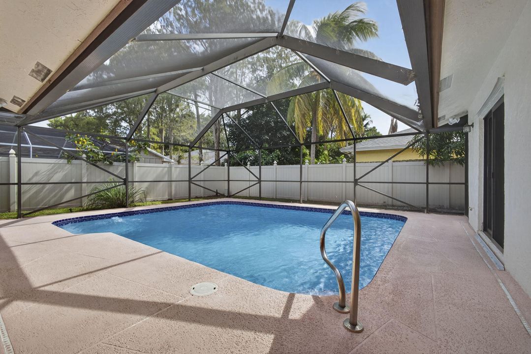 For Rent: $5,300 (4 beds, 2 baths, 2441 Square Feet)