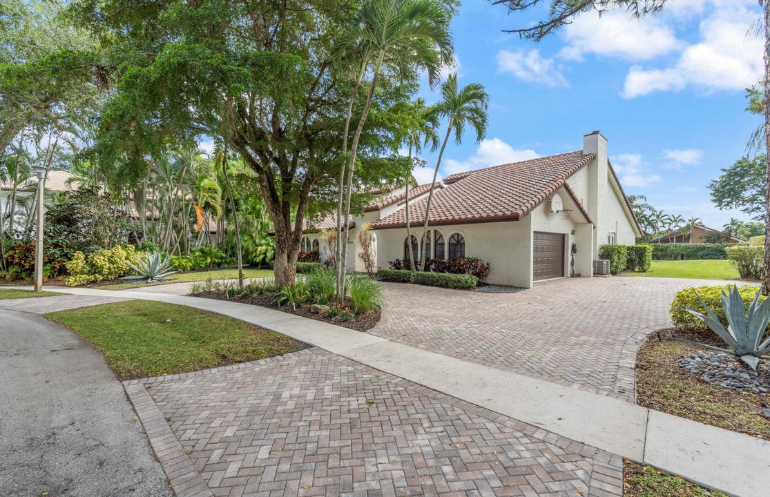 Active With Contract: $1,850,000 (4 beds, 3 baths, 3250 Square Feet)