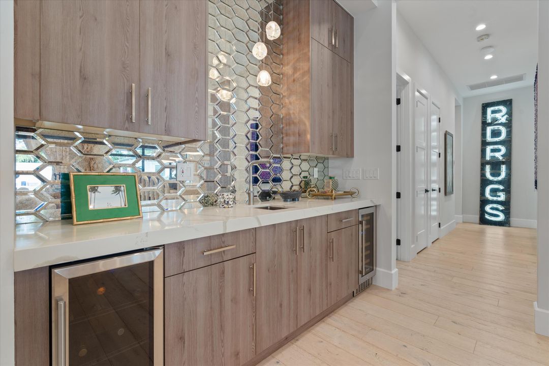 En Venta: $6,745,000 (6 camas, 7 baños, 5231 Pies cuadrados)