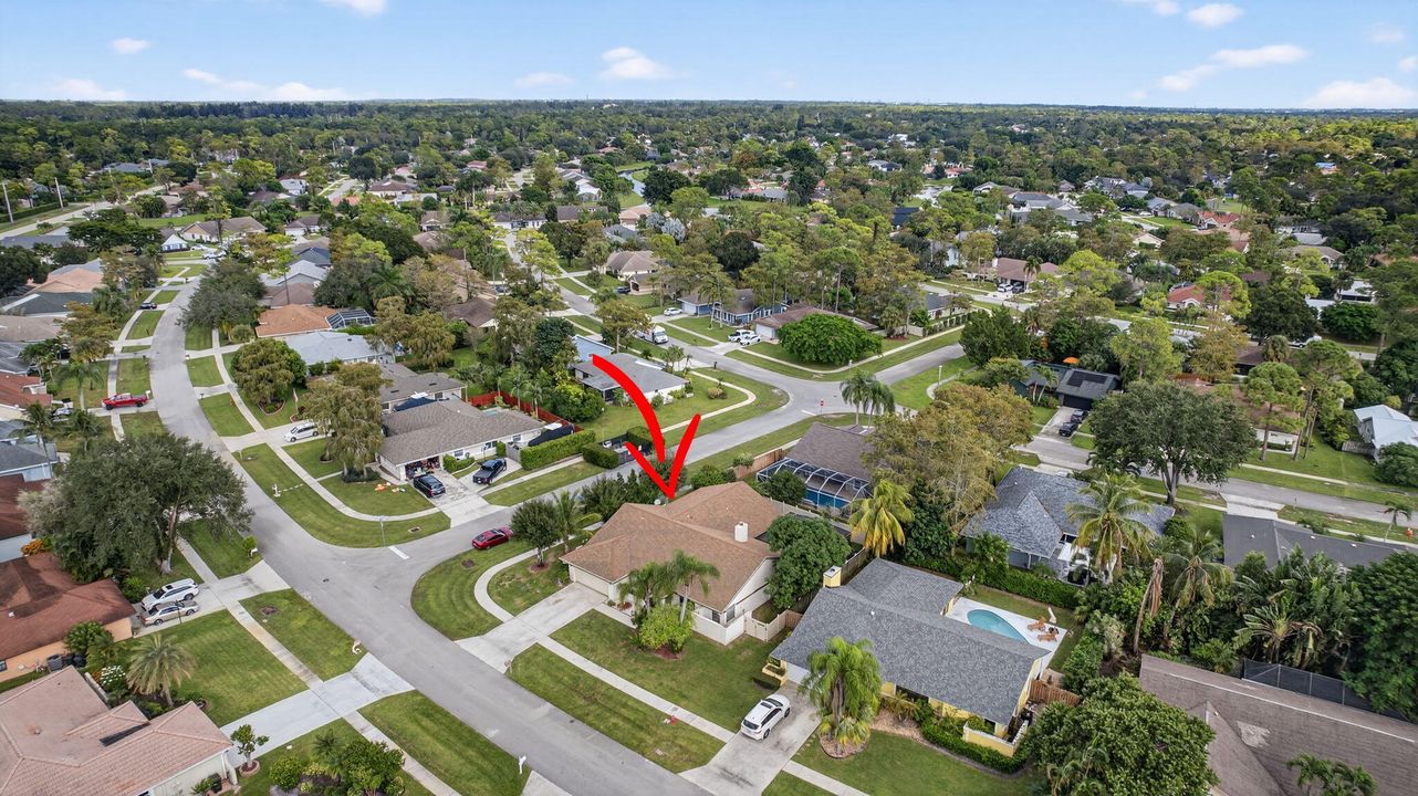 For Rent: $5,300 (4 beds, 2 baths, 2441 Square Feet)