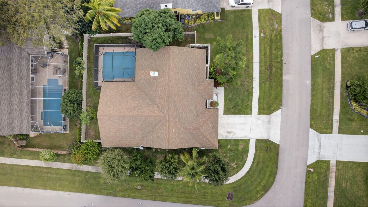 For Rent: $5,300 (4 beds, 2 baths, 2441 Square Feet)