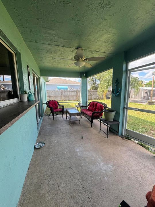 For Sale: $375,000 (3 beds, 2 baths, 1287 Square Feet)