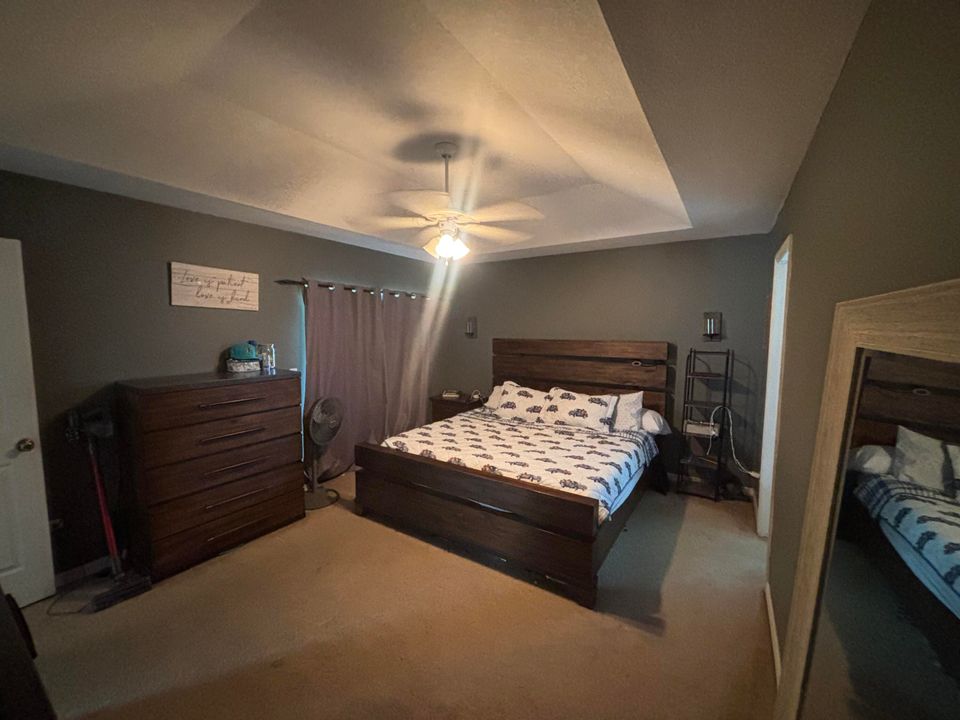 For Sale: $375,000 (3 beds, 2 baths, 1287 Square Feet)