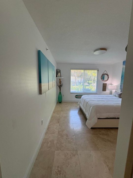 For Rent: $2,175 (1 beds, 1 baths, 750 Square Feet)