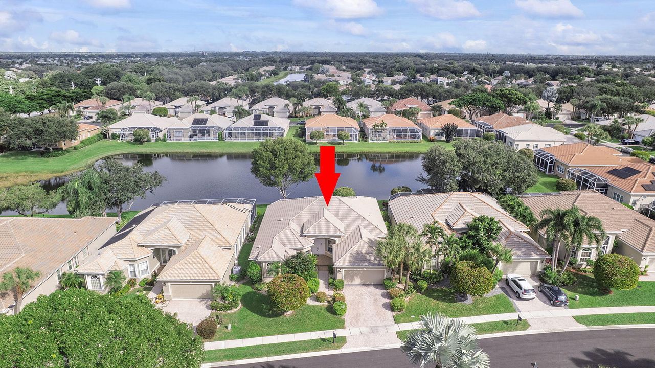 Active With Contract: $475,000 (3 beds, 2 baths, 2384 Square Feet)