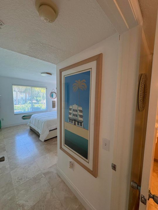 For Rent: $2,175 (1 beds, 1 baths, 750 Square Feet)