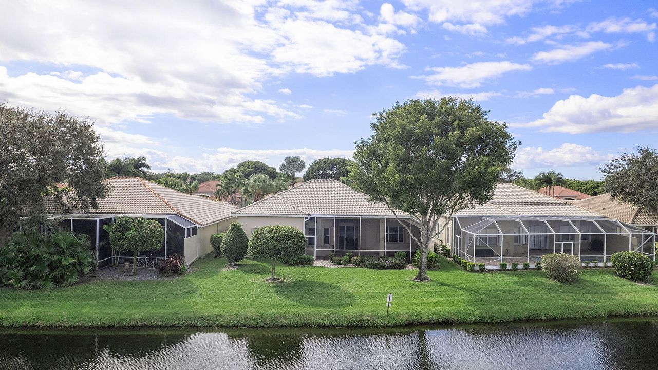 Active With Contract: $475,000 (3 beds, 2 baths, 2384 Square Feet)