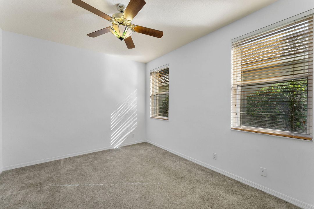 Active With Contract: $475,000 (3 beds, 2 baths, 2384 Square Feet)