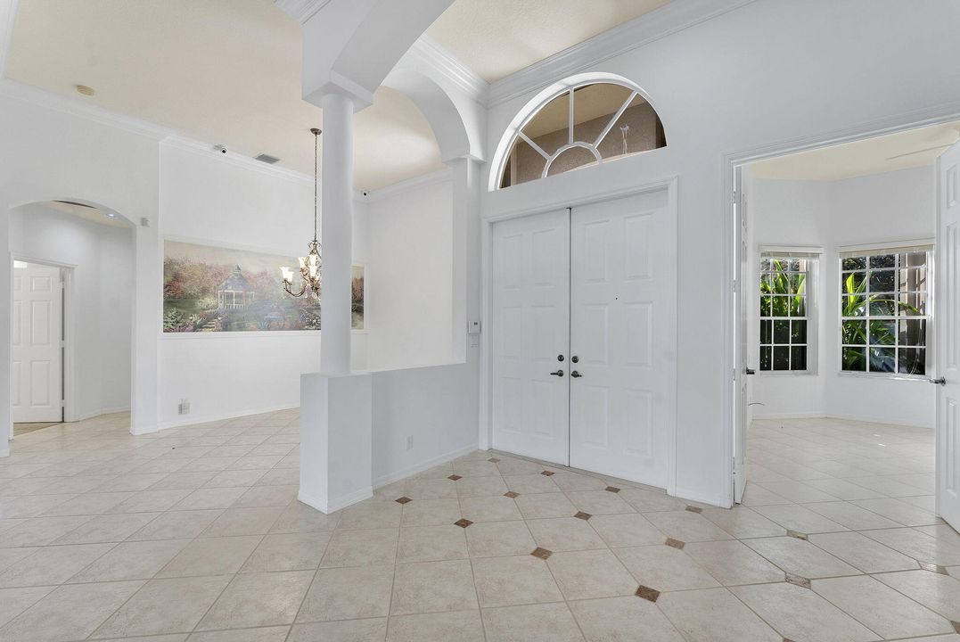 Active With Contract: $475,000 (3 beds, 2 baths, 2384 Square Feet)