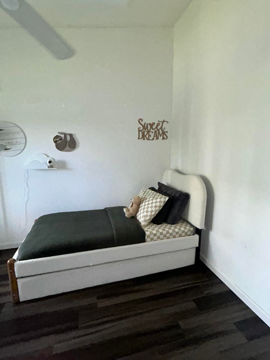 For Rent: $2,500 (2 beds, 2 baths, 1200 Square Feet)