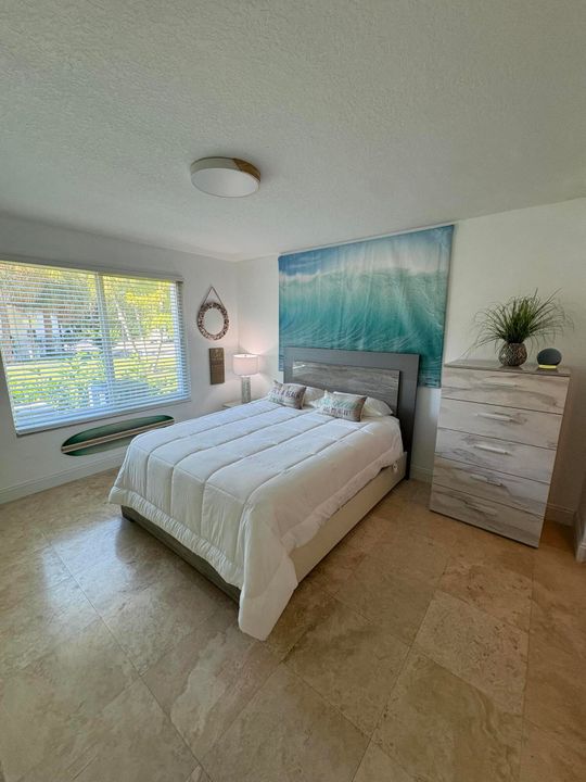 For Rent: $2,175 (1 beds, 1 baths, 750 Square Feet)