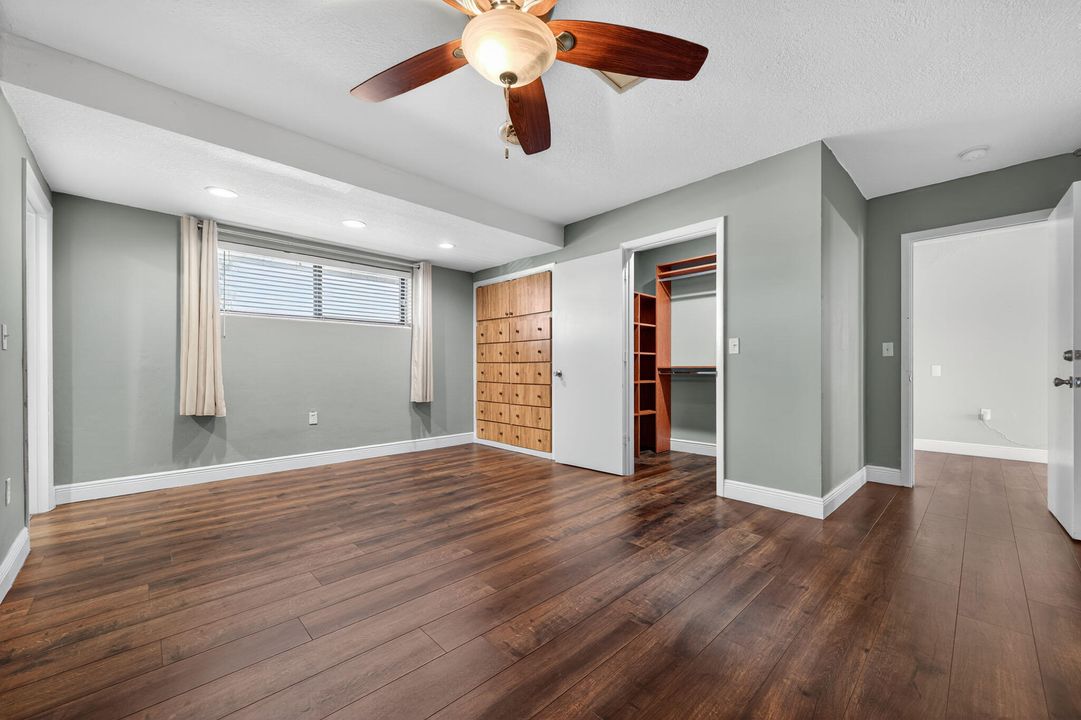 На продажу: $550,000 (3 спален, 2 ванн, 1952 Квадратных фут)