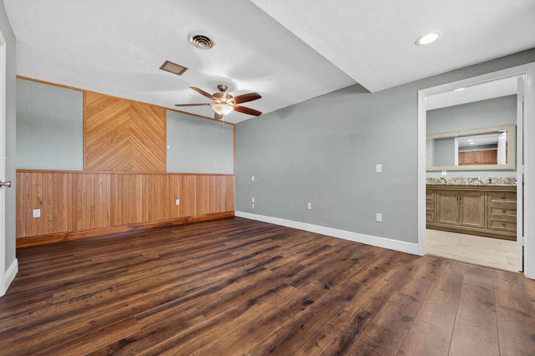 На продажу: $550,000 (3 спален, 2 ванн, 1952 Квадратных фут)