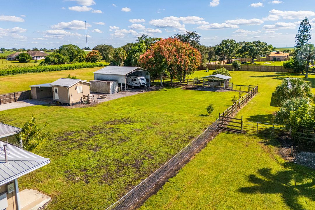 На продажу: $550,000 (3 спален, 2 ванн, 1952 Квадратных фут)