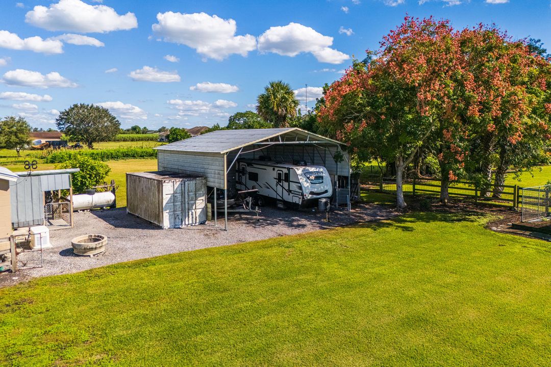 На продажу: $550,000 (3 спален, 2 ванн, 1952 Квадратных фут)