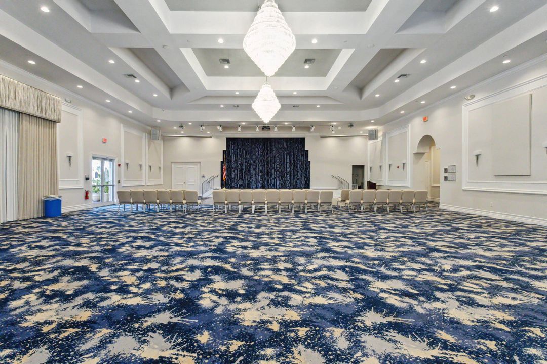 Active With Contract: $475,000 (3 beds, 2 baths, 2384 Square Feet)