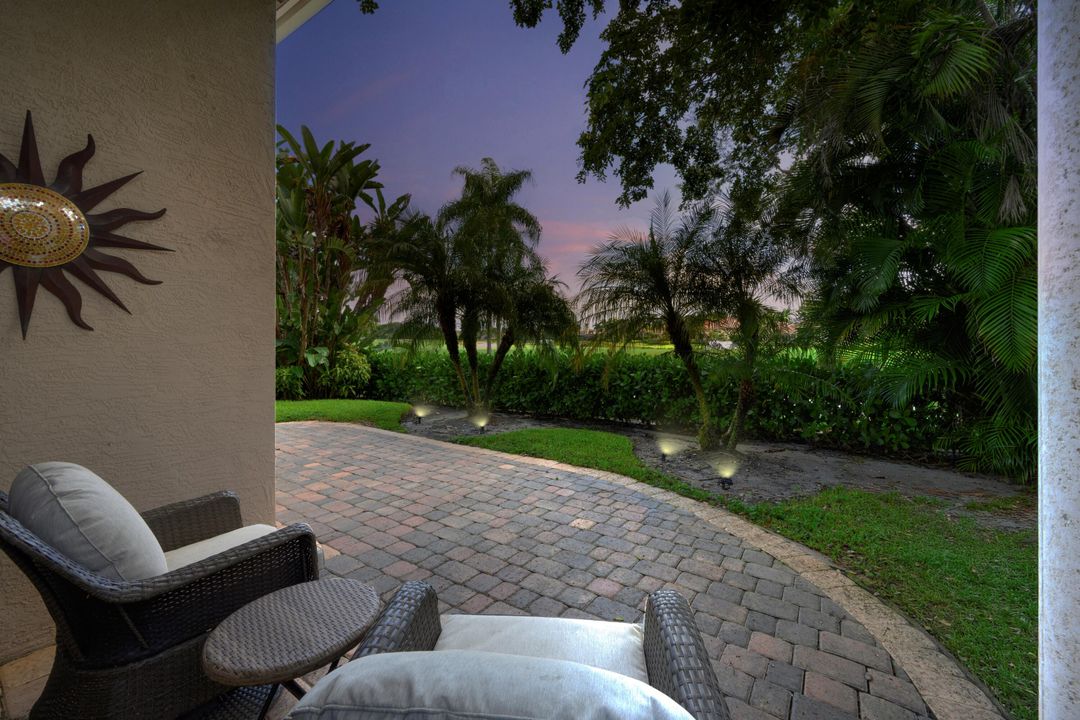 For Sale: $1,575,000 (5 beds, 4 baths, 3701 Square Feet)