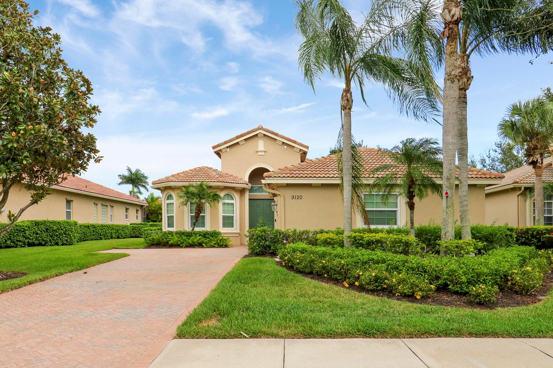 В аренду: $5,000 (3 спален, 2 ванн, 1947 Квадратных фут)